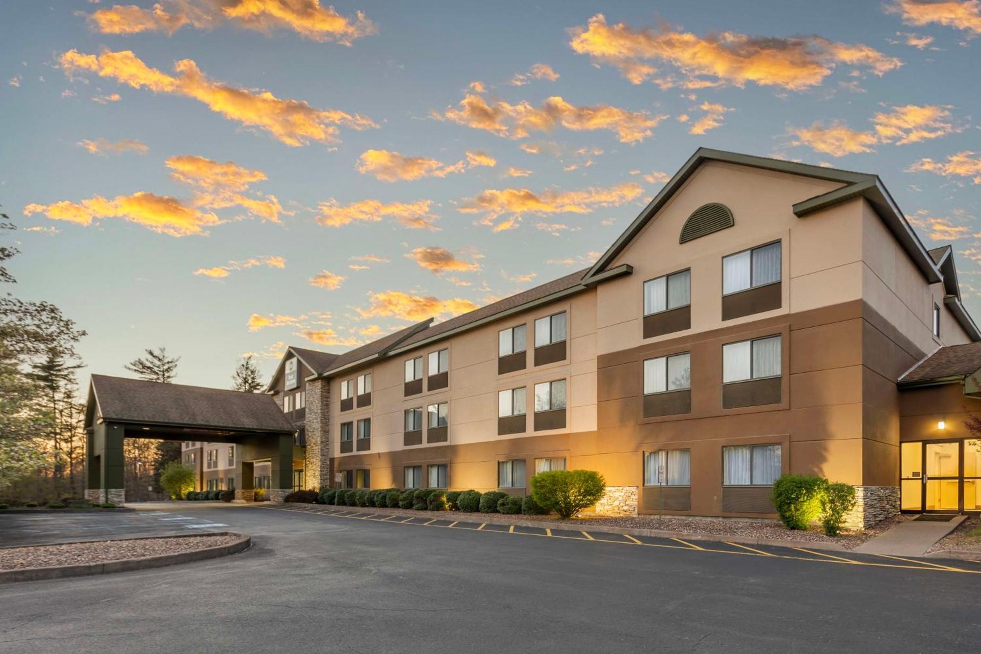 Best Western Inn At Blakeslee-Pocono Eksteriør billede